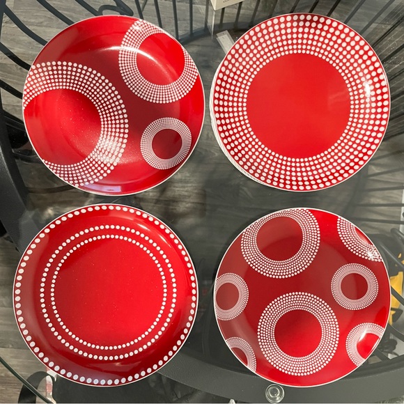 Set of 4 OmniWare Circles & Dots Snack Plates - Picture 1 of 7
